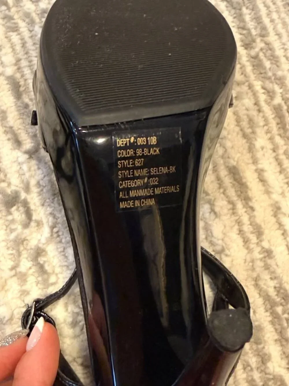 Bakers women's size 9 Black Patent leather platform high heels
